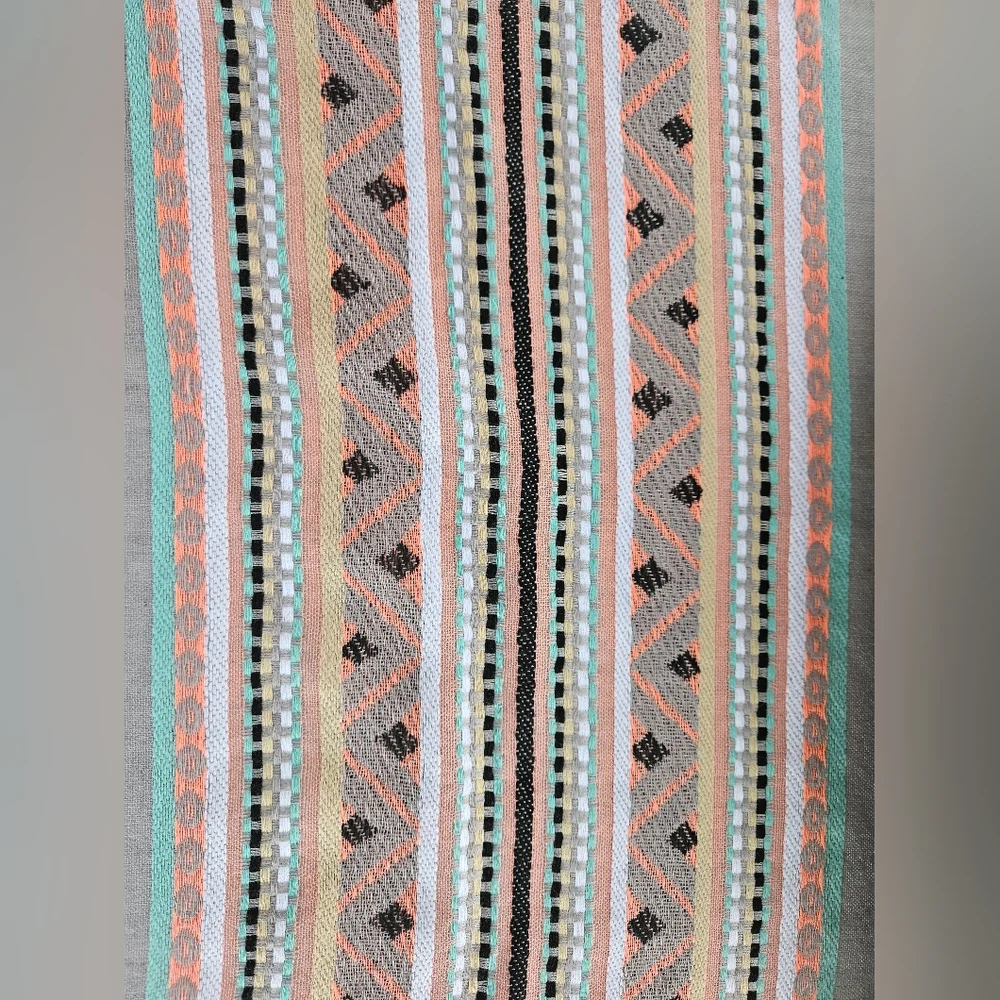 NWT TICKLED PINK Gray Aztec Plaid Tassel Scarf | SZ 70